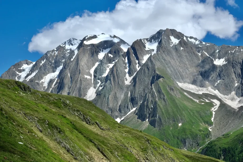 Uitzicht vanaf het Pfitscher-Joch-Haus op onder andere de Hochferner