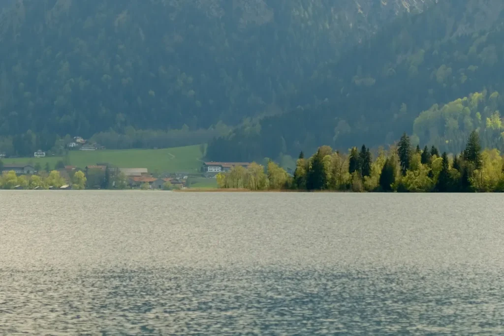De Schliersee, een prachtig bergmeer aan de rand van de Beierse Alpen